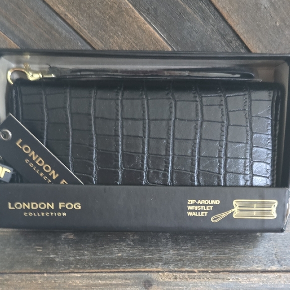 London Fog Handbags - London Fog Black Croc-Embossed Wristlet